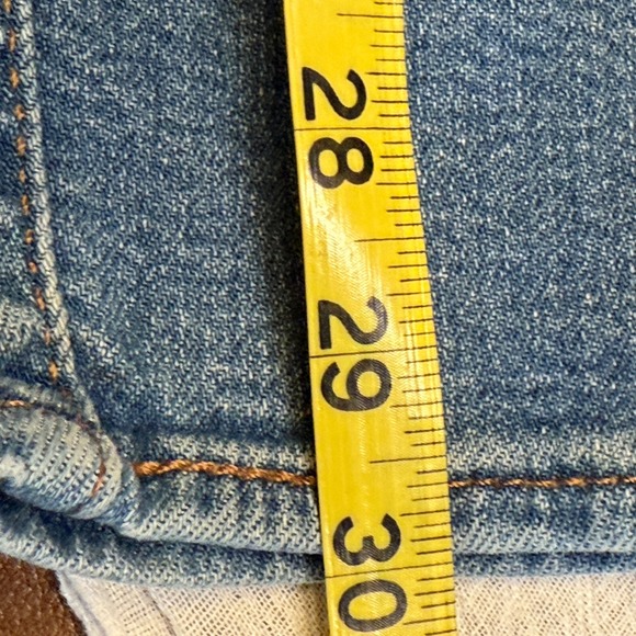 Levi's 502 Regular Taper Jeans Light Wash Blue Denim Men's W34 L32 - Picture 9 of 12